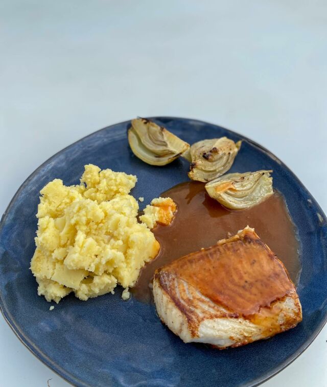 Lieu noir, fenouil braisé, écrasé de pommes de terres, soupe de poissons #lieunoir #fenouil #homemadefood