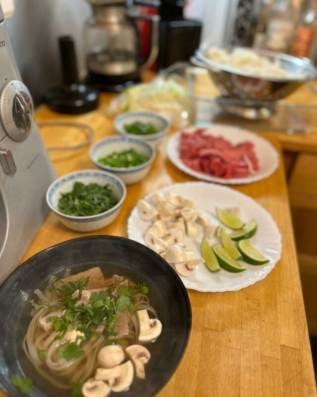 Phô (bouillon vietnamien) au bœuf et nouilles #pho #homemadefood