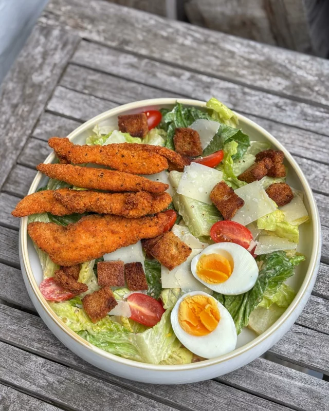 Salade César (crispy chicken)