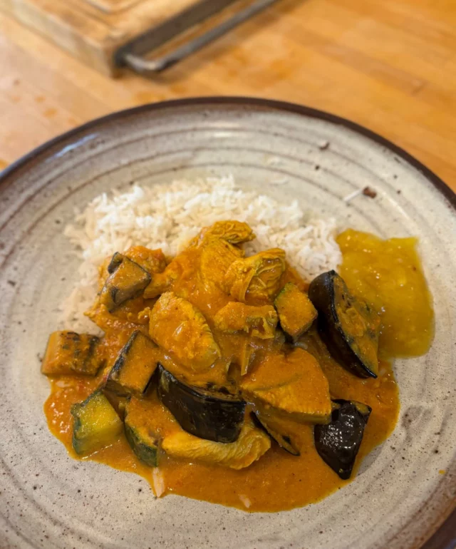 Butter chicken, riz, chutney de mangue