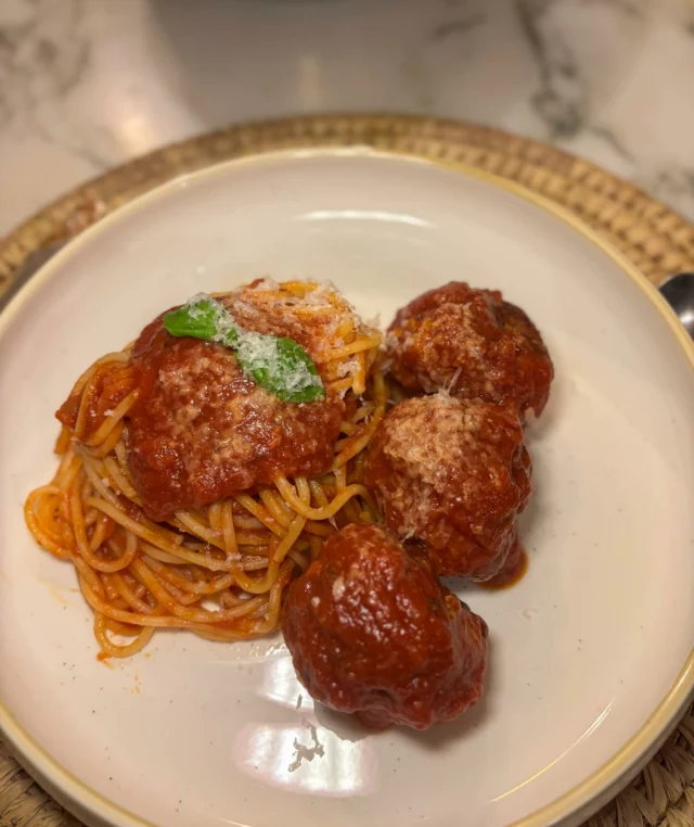 Boulettes sauce tomate, spaghettis 🍝