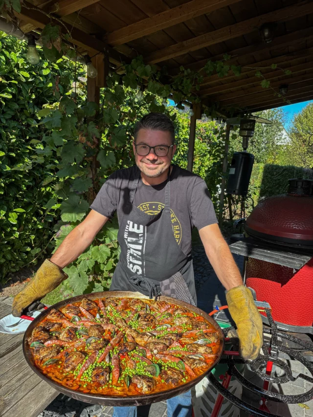 Paëlla friday chez Julien & Vous 🥘 Bon week-end à tous !