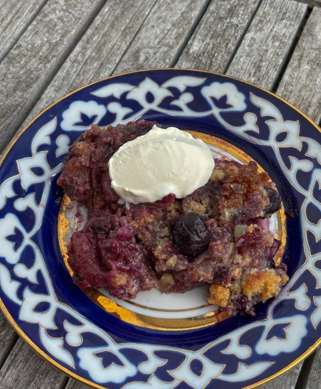 Crumble aux figues et myrtilles, le dessert de la semaine 🫐 ORDER NOW
